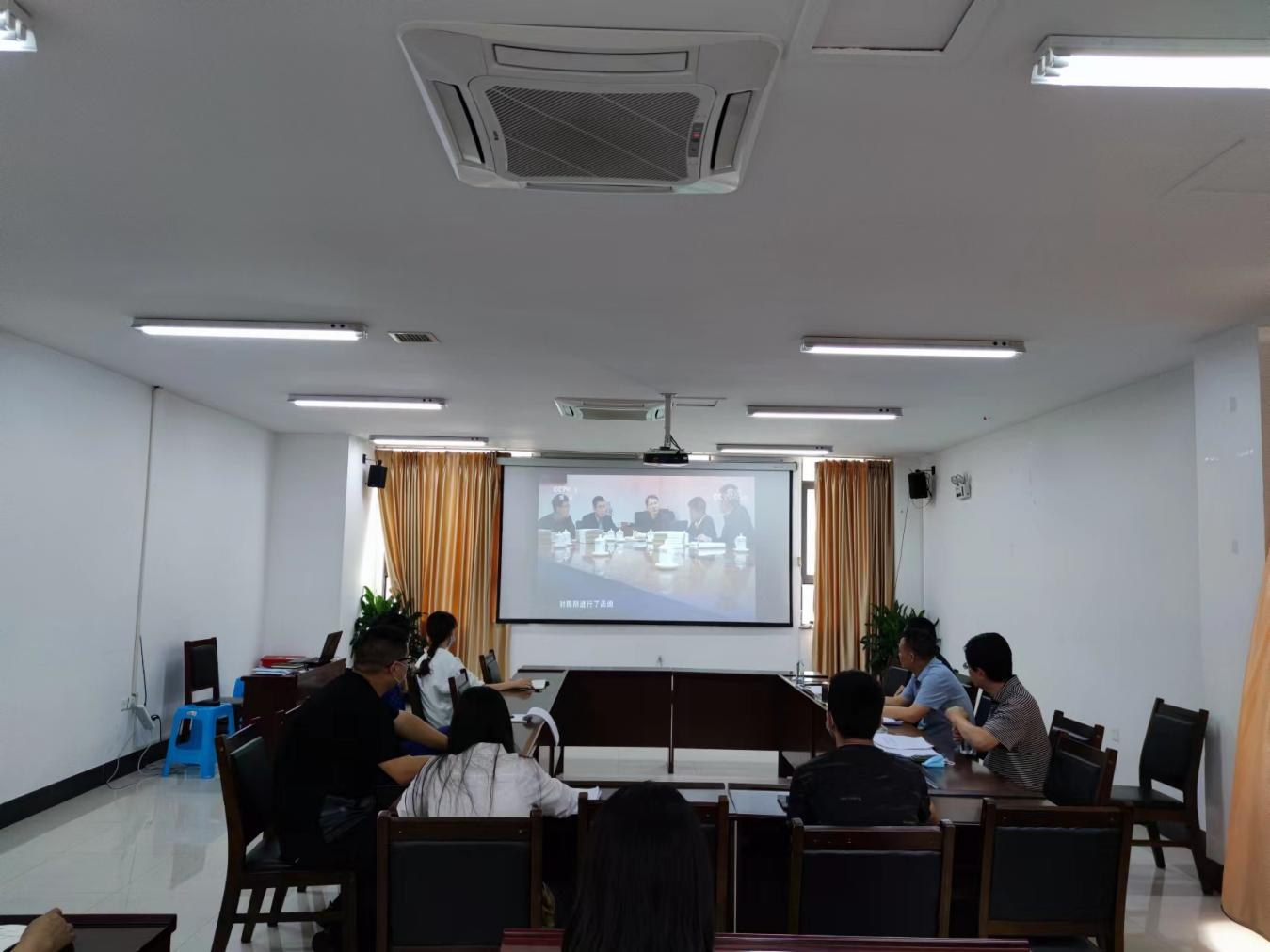图片1 图片1